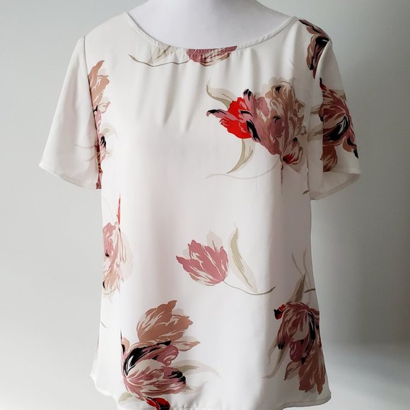 3/$15 Floral Summer Blouse V Back Coastal Festival Office Siren Sweet Magnolias - Picture 1 of 7